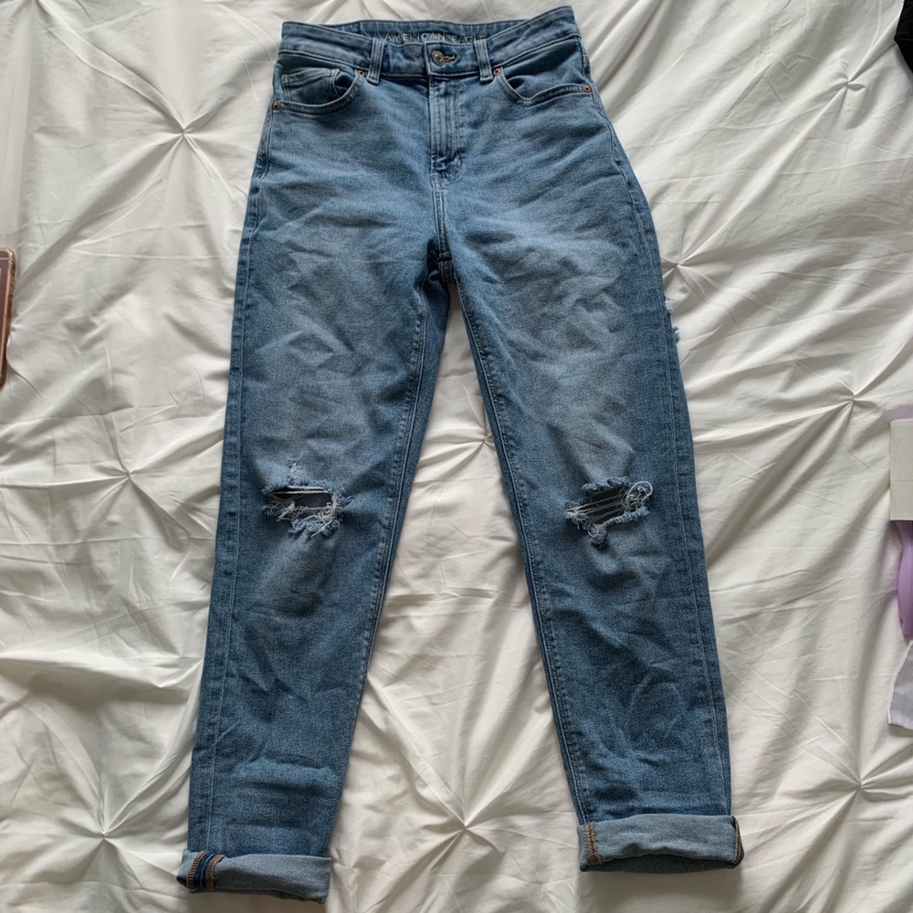 Cute American eagle mom jeans